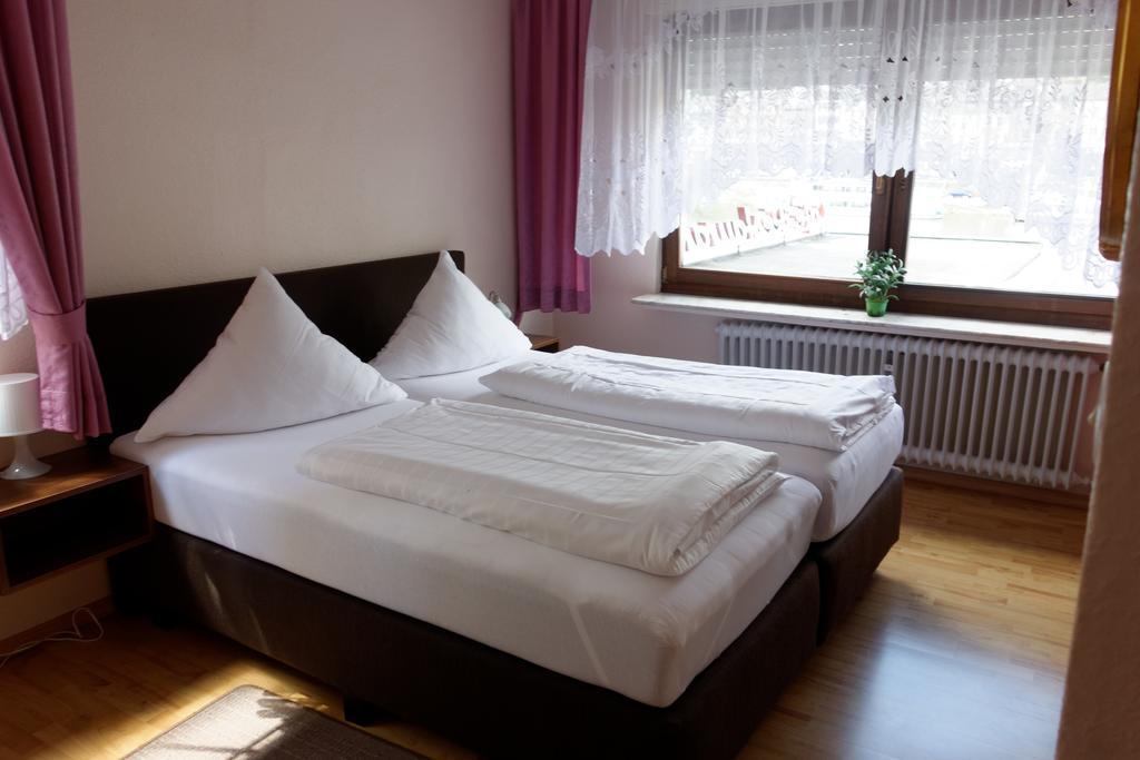 Hotel Haus Sonnschein Кохем Номер фото